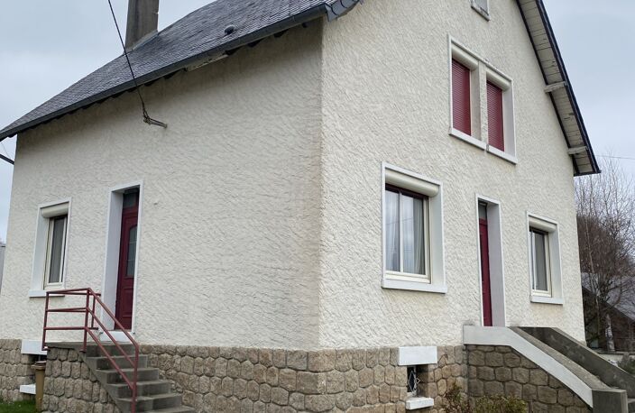 Vente Maison/villa 8 pièces — photo 2