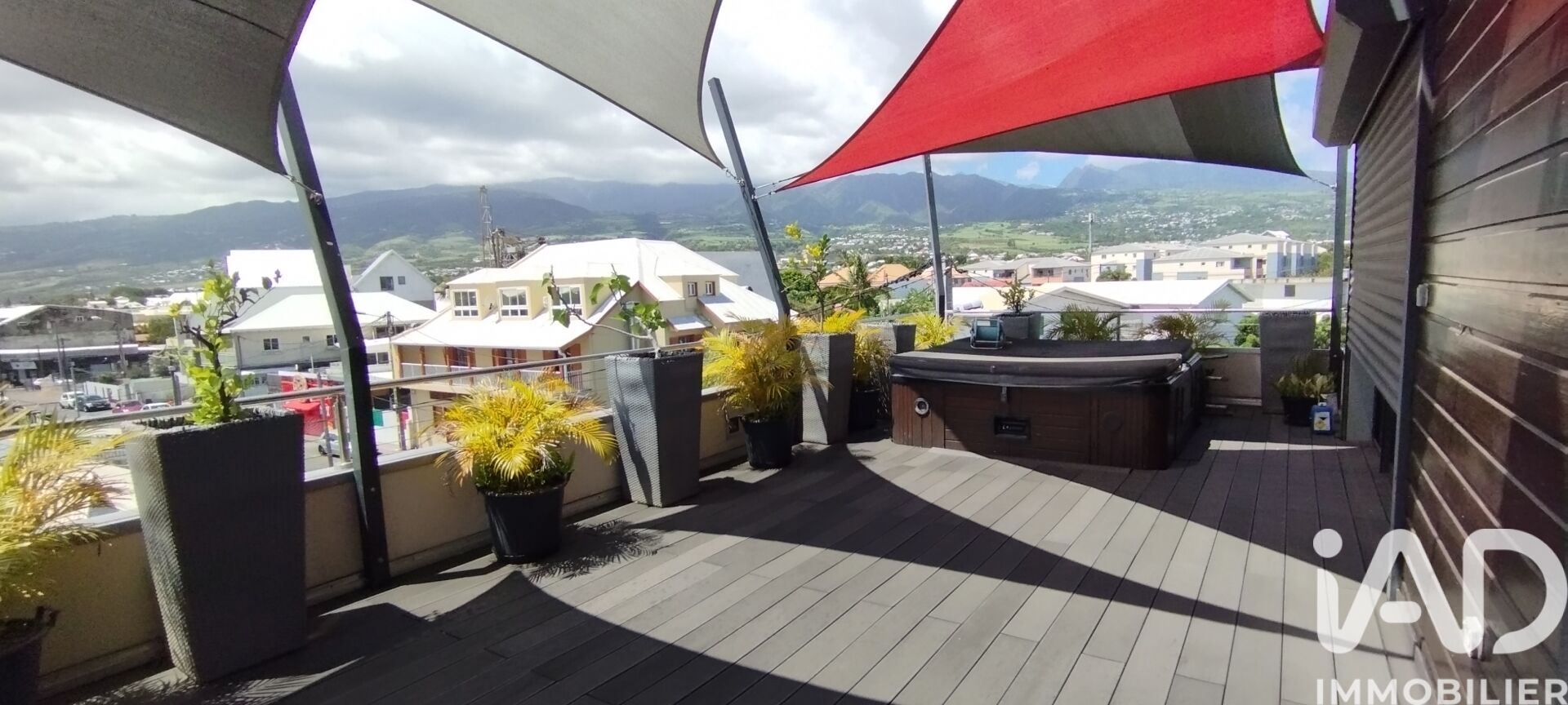 St-Louis - 308m² - 9p.