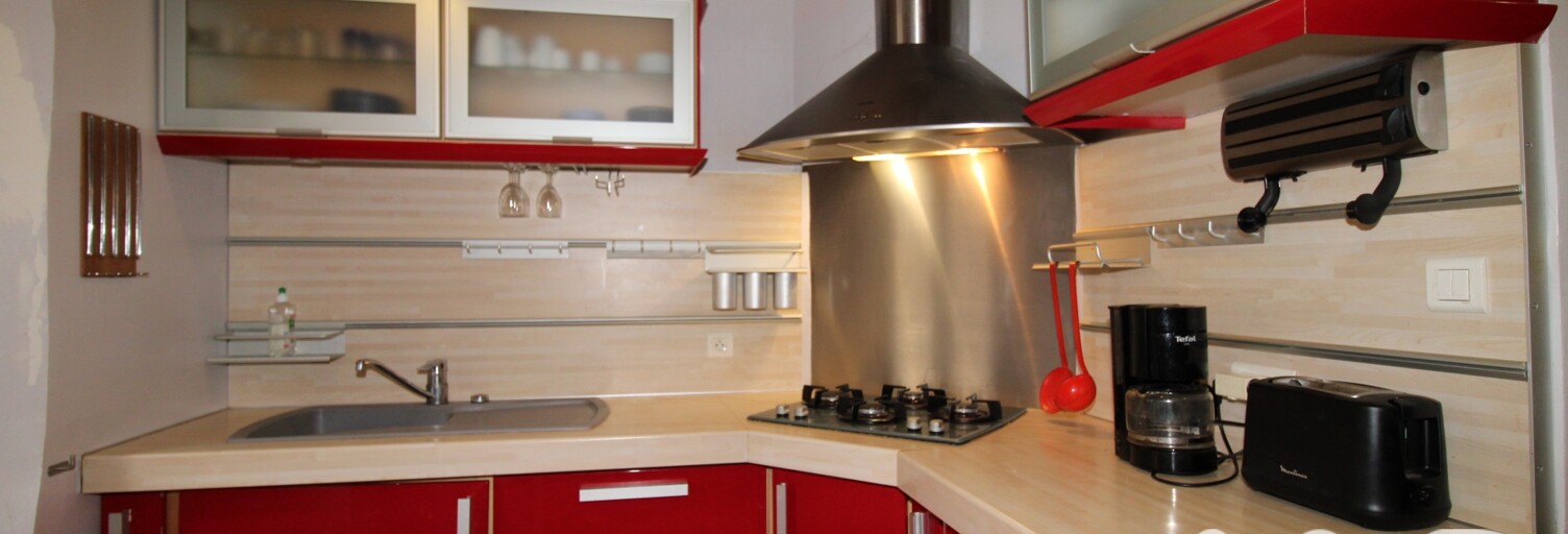 Maison 3 Pièces 70 m² à louer à Esparron (83560)