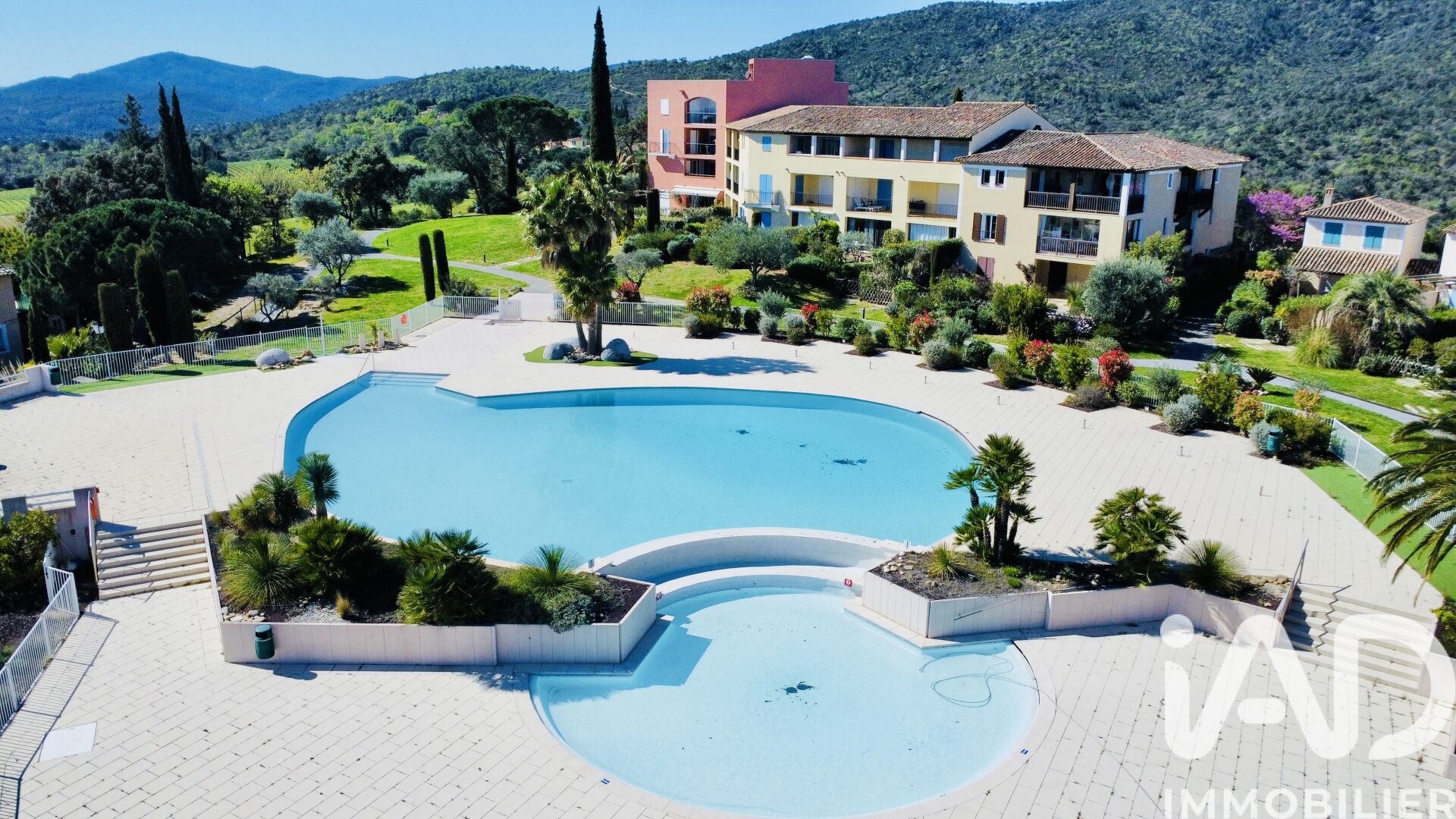 Roquebrune-Sur-Argens - 64m² - 2p. - 1ch.