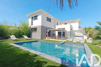 Maison 6 pièces 599000 €