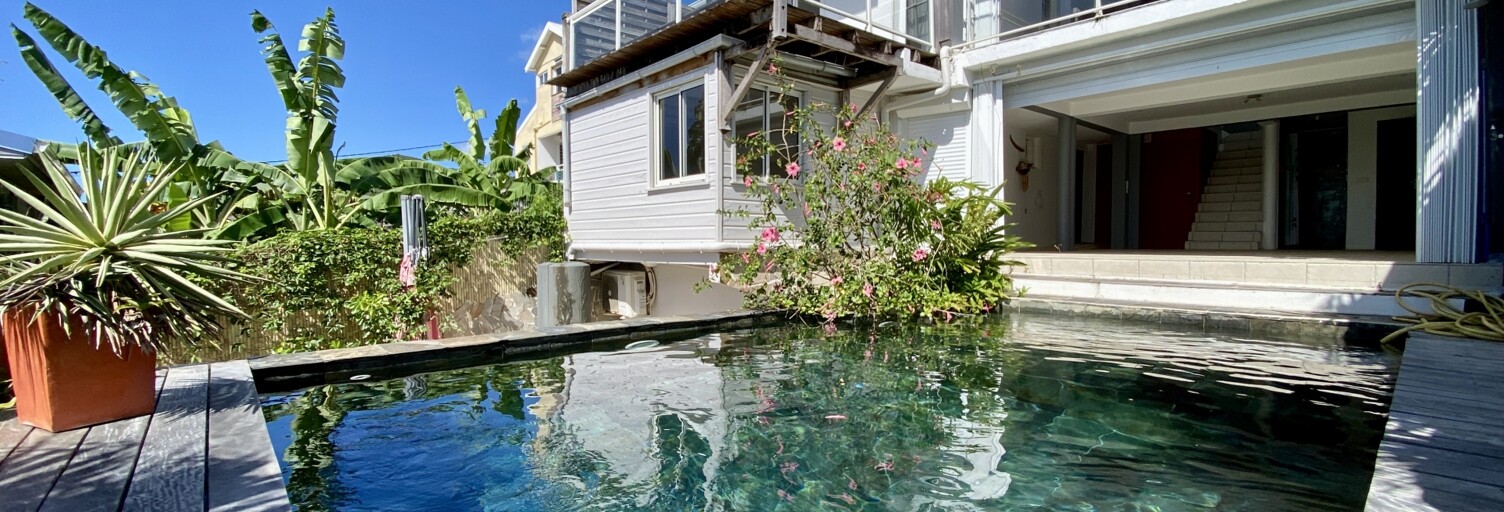 Maison 8 Pièces 214 m² à vendre à Sainte-Luce (97228)