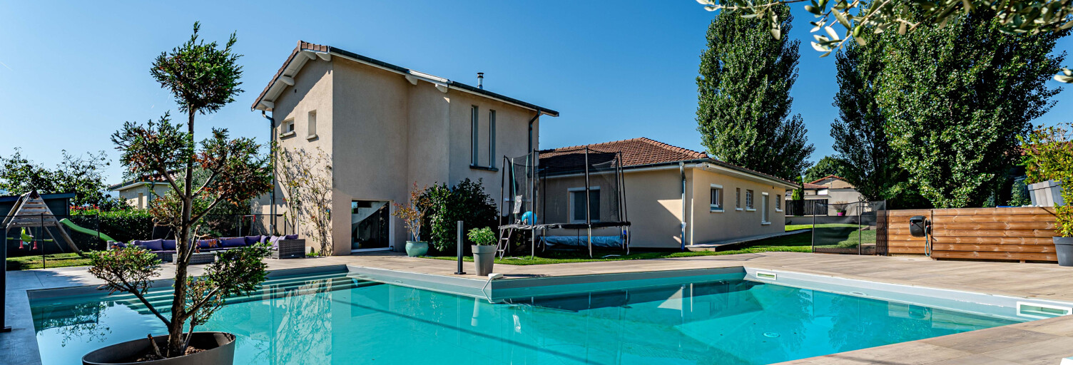 Maison 6 Pièces 180 m² à vendre à Saint-Germain-Nuelles (69210)