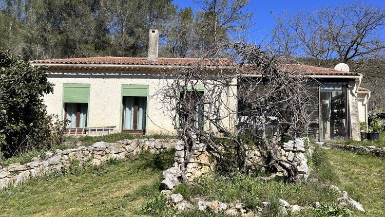 Villa / Maison  T5 à vendre Saint-Zacharie 83640