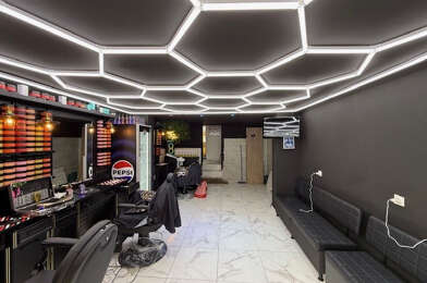 Commerce  104900 €