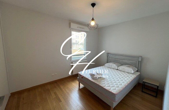 VOIRON - APPARTEMENT T2 - MEUBLE — photo 4