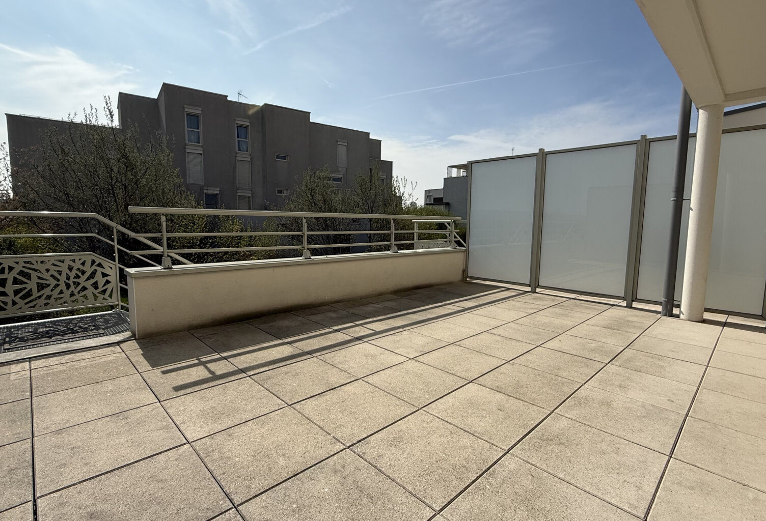 EN EXCLUSIVITE - APPARTEMENT DUPLEX - TERRASSE - JARDIN - DO — photo 1
