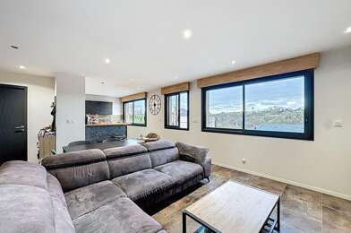 Appartement 4 pièces 157000 €