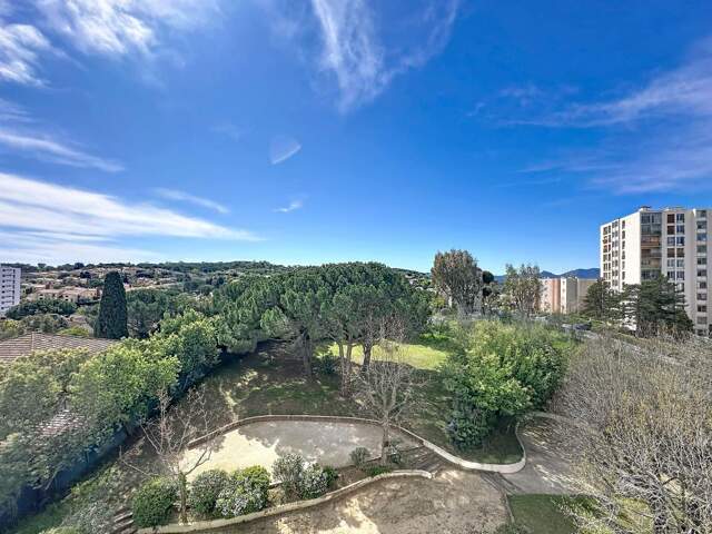 APPARTEMENT 3 PIECES MEUBLE - 369 Avenue Georges Pompidou - Résidence Les Hauts de l'Olivet 1 - 06110 LE CANNET — photo du bien