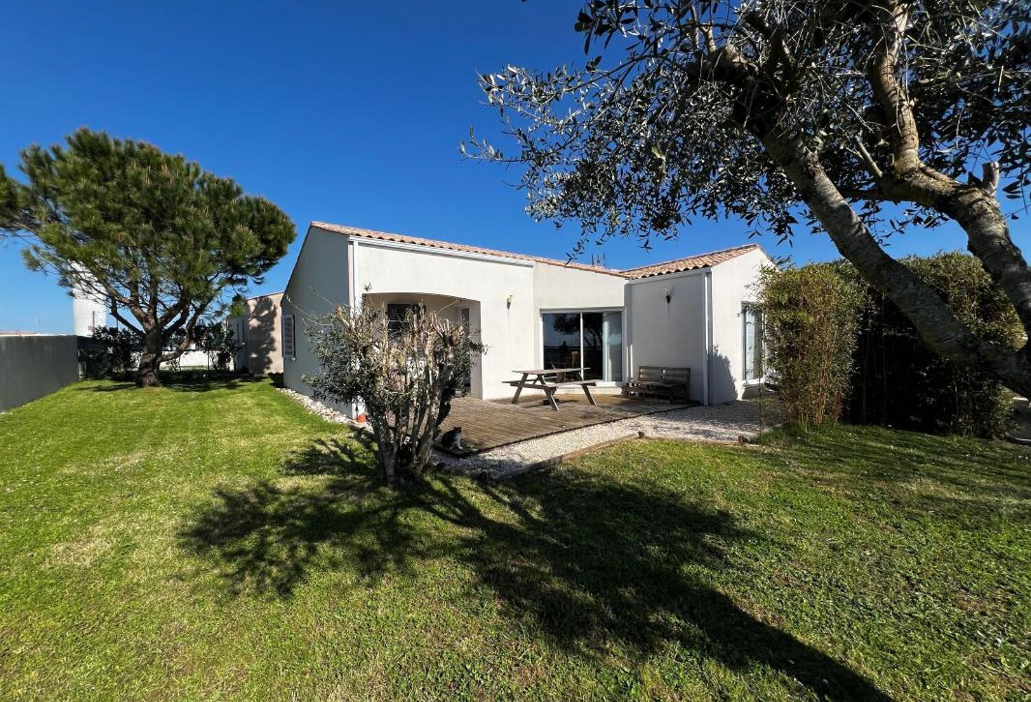 Maison À Vendre 98m2, SEMUSSAC 3 chambres — photo 1