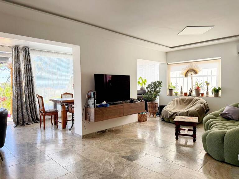 Vallauris limite Cannes — rez-de-villa 149 m², studio — photo 1