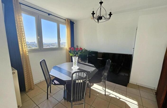 13010 Saint Tronc Beau Type 4 avec Balcon — photo 5