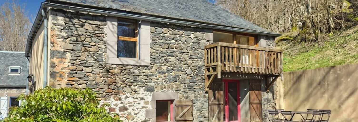 Maison 12 Pièces 267 m² à vendre à Saint-Bonnet-près-Orcival (63210)