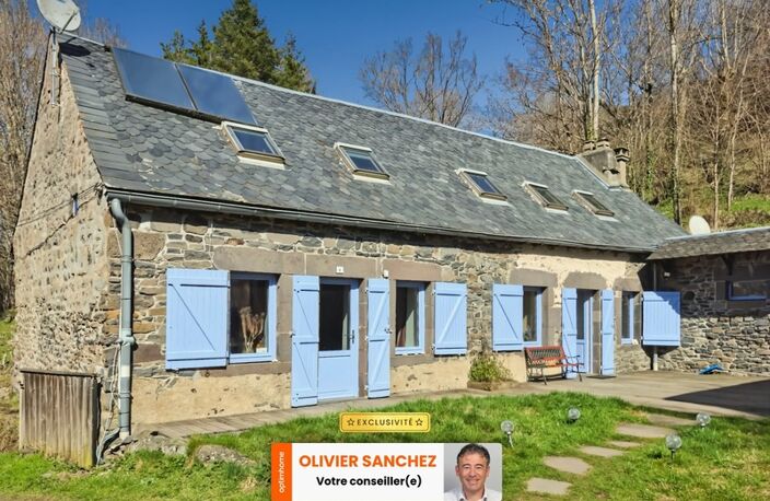 Maison de caractère avec gîte - 12 pièces SAINT BONNET PRES ORCIVAL (63) — photo 2