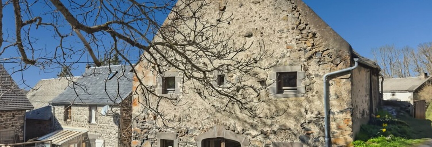 Maison 6 Pièces 124 m² à vendre à Saint-Bonnet-près-Orcival (63210)