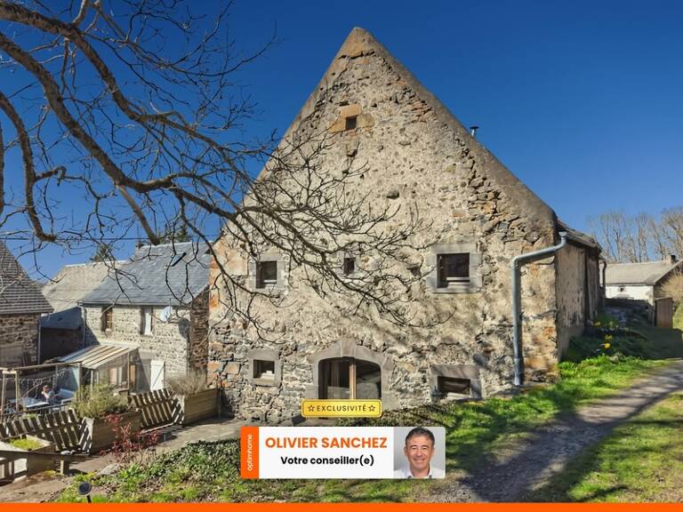 Maison de caractère exploitée en gîte – Cadre naturel exceptionnel SAINT BONNET PRES ORCIVAL (63) — photo 1
