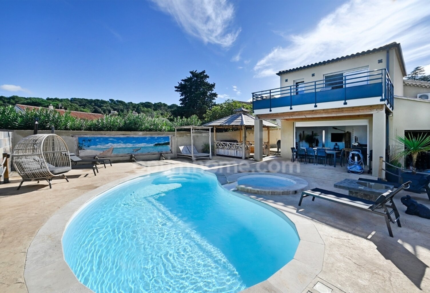 BAGNOLS-SUR-CEZE (30200) – 4 CHAMBRES – PARFAIT ÉTAT – CALME – TERRASSES – JARDIN – PISCINE CHAUFFÉE – POOL HOUSE – GARAGE — photo 1