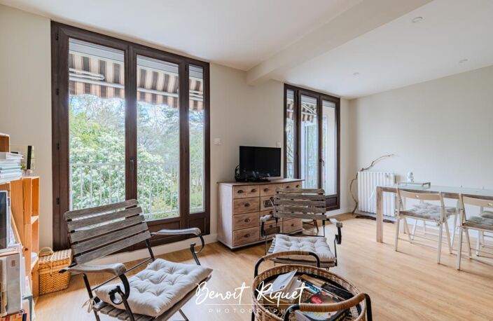 Appartement T3 rénové avec balcon, loggia et vue dégagée sur — photo 3