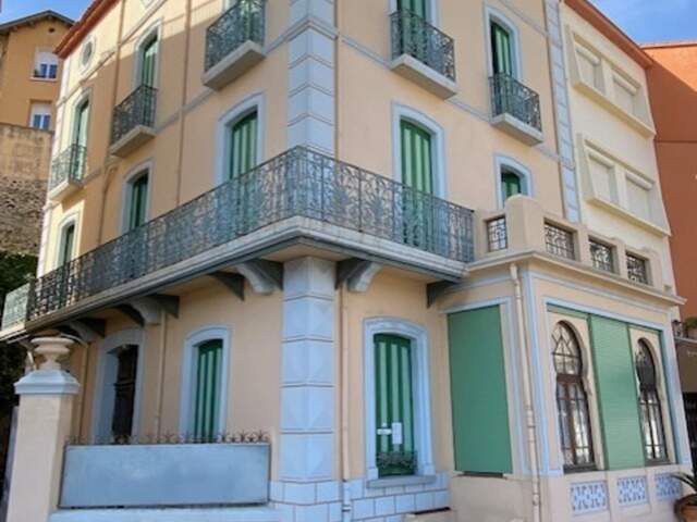 Bien d'exception en front de mer - Appartement T1 bis dans une maison de maître classée - Cerbère — photo du bien