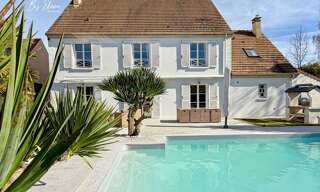 Maison 9 Pièces 201 m² à vendre à Claye-Souilly (77410)