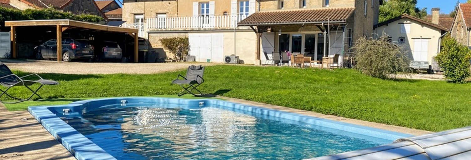 Maison 8 Pièces 262 m² à vendre à Jugy (71240)