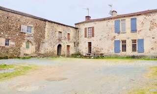 Maison 20 Pièces 245 m² à vendre à Mervent (85200)