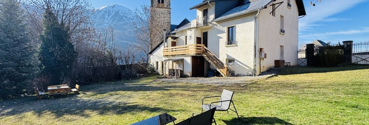 Maison 10 Pièces 238 m² à vendre à Saint-Jean-Saint-Nicolas (05260)