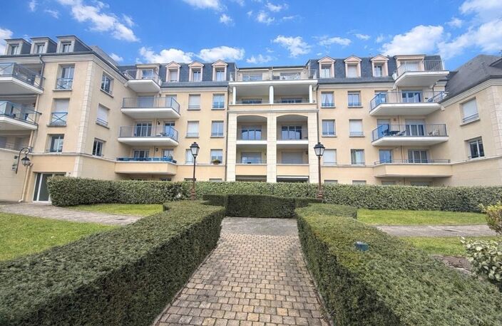 Appartement à vendre 5 pièces  (78) 97 m² - 3 chambres - terrasse - 2 garages - cave — photo 2