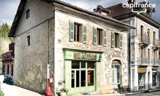 Maison 8 Pièces 180 m² à vendre à Saint-Geoire-en-Valdaine (38620)