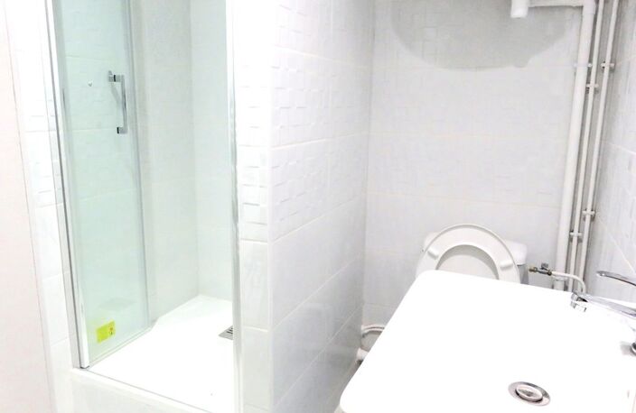 Appartement à vendre 2 pièces SAINT DENIS (93) — photo 4