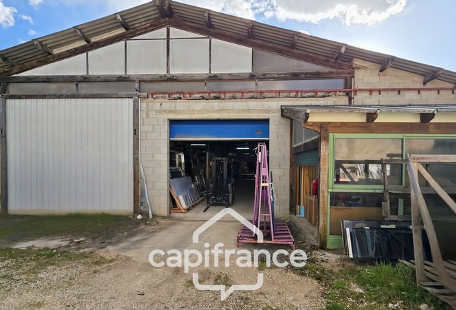 Entrepôt à vendre de 228 m² (71) — photo 1