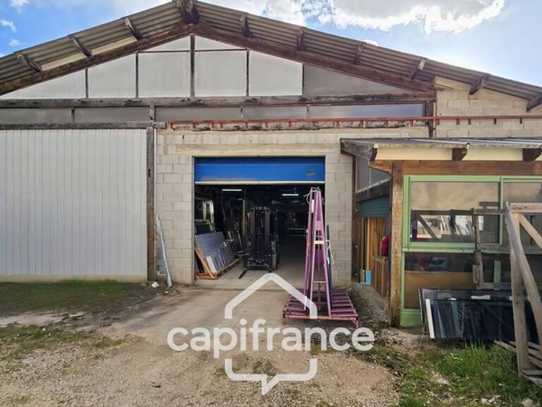 Entrepôt à vendre de 228 m² (71) — photo 1