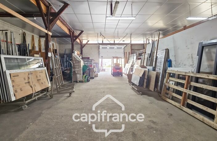 Entrepôt à vendre de 228 m² (71) — photo 2