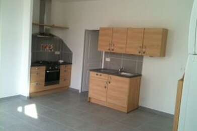 Appartement 4 pièces 600 €