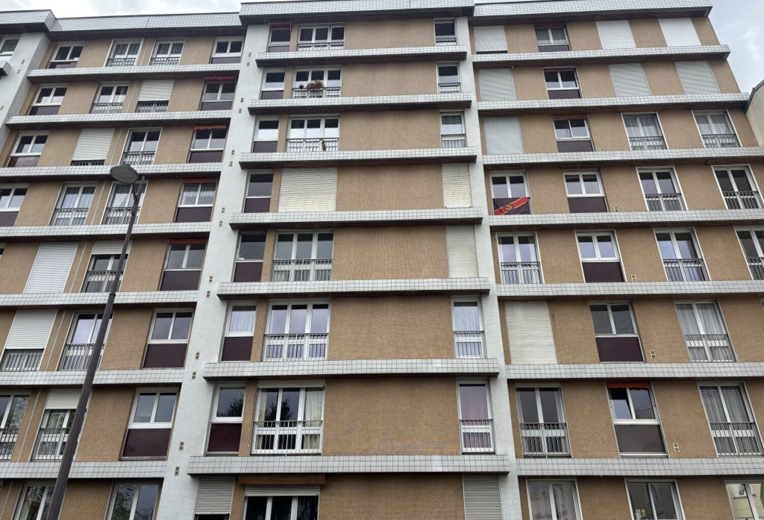PARKING - VOLTAIRE — photo 1