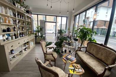 Commerce  9749 €