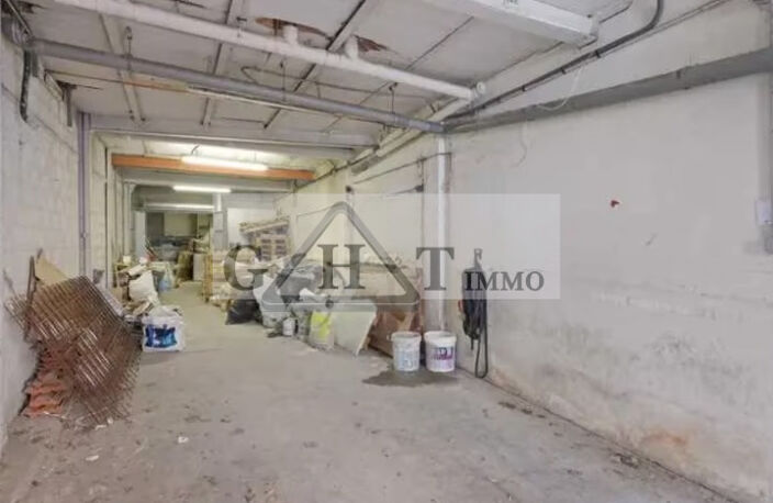 ENTREPÔT-BUREAUX+LOGEMENTS DE 484 M2 À VENDRE SUR CACHAN : — photo 2