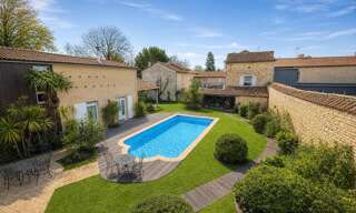 Maison 10 Pièces 245 m² à vendre à Neuville-de-Poitou (86170)
