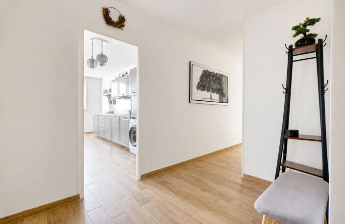 Spacieux T3 de 79 m² en vente à Lyon — photo 5
