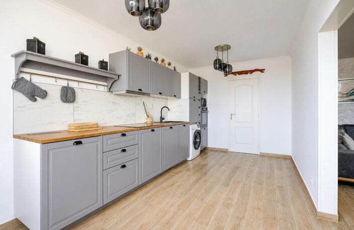 Spacieux T3 de 79 m² en vente à Lyon — photo 2