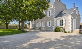 Maison 9 Pièces 280 m² à vendre à Saint-Martin-de-Saint-Maixent (79400)