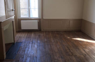 APPARTEMENT T2 - PROCHE BLOSSAC — photo du bien