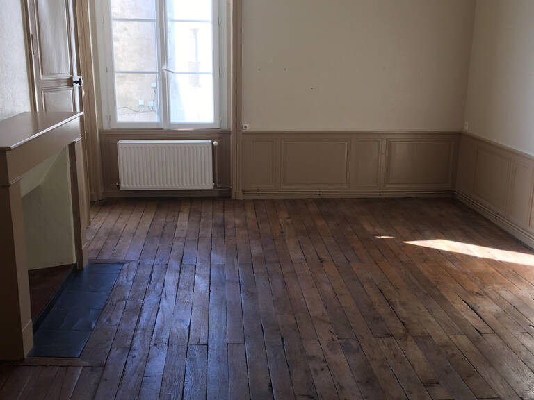 APPARTEMENT T2 - PROCHE BLOSSAC — photo 1