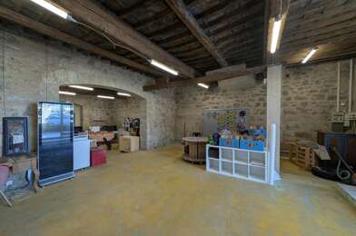 Commerce  240000 €