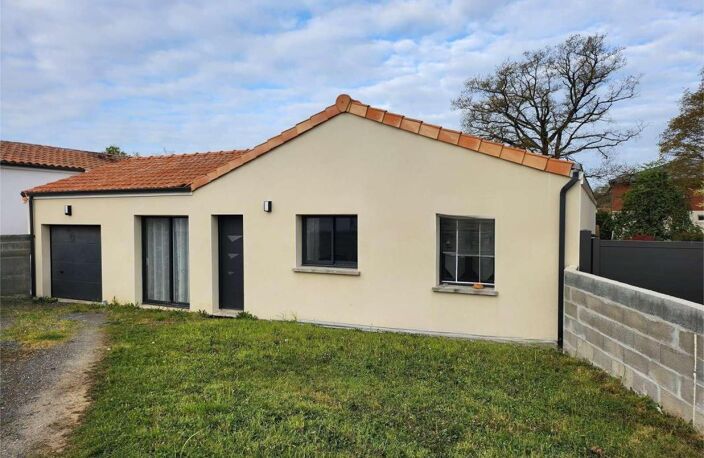 Bourg, plain-pied récent, 4 chambres, garage et jardin clos — photo 4