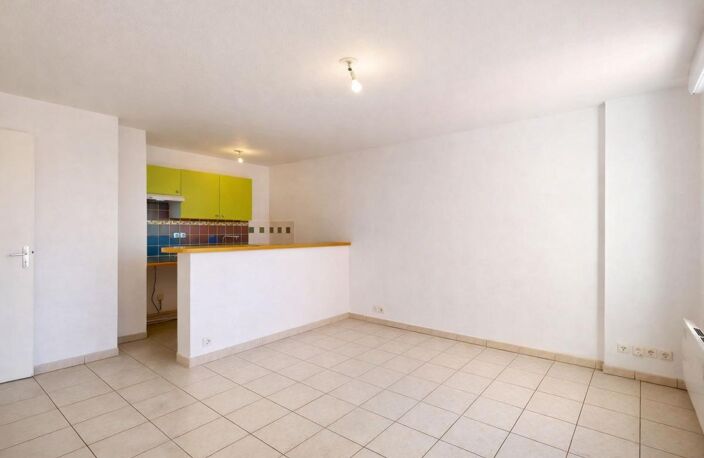 T3 lumineux avec terrasse et 2 parkings, au calme absolu – Castelginest — photo 5