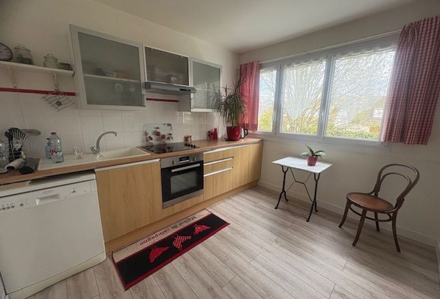 Appartement À Vendre — photo 1
