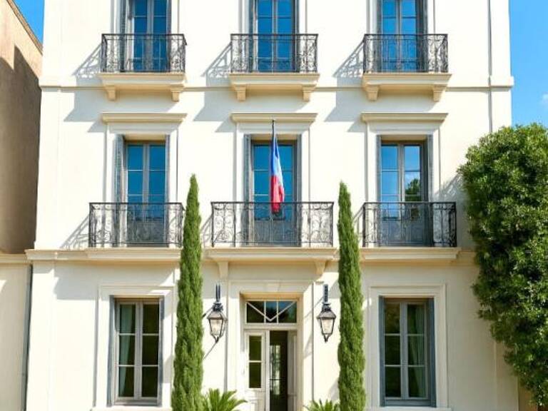 Immeuble de rapport 400m² à Béziers, 6 apparts meublés haut de gamme — photo 1