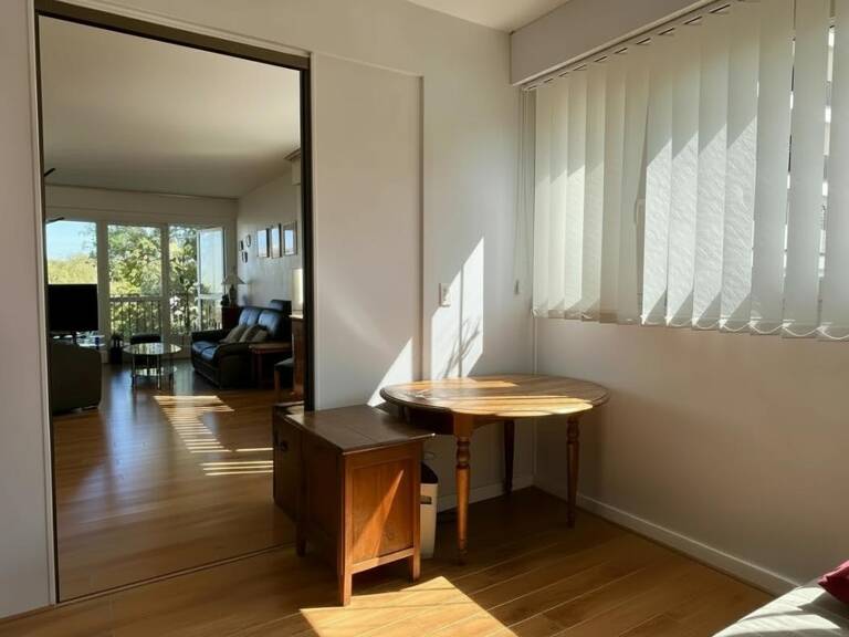 Appartement  de 111m², 3 chambres, balcon, 2 box et une cave — photo 1