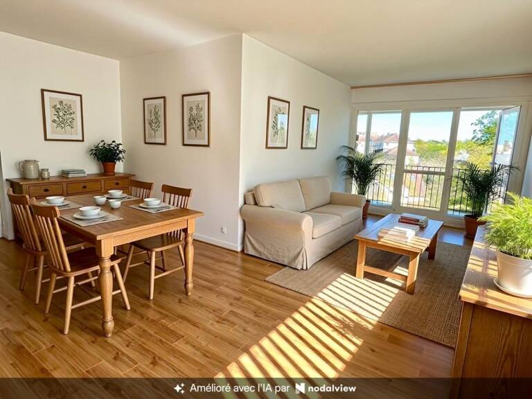 Appartement  de 111m², 3 chambres, balcon, 2 box et une cave — photo 1